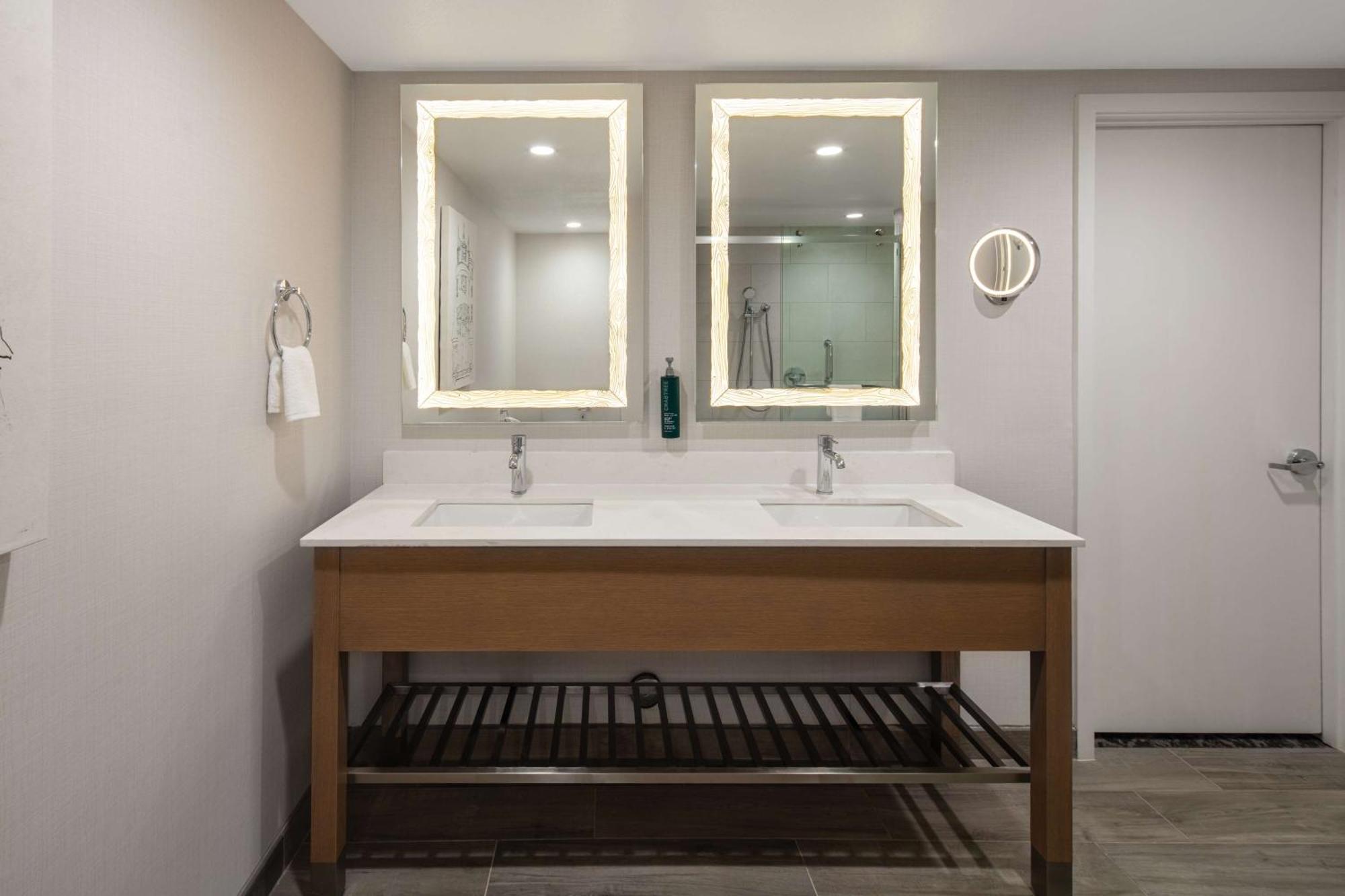 Doubletree By Hilton Sacramento Hotel Luaran gambar